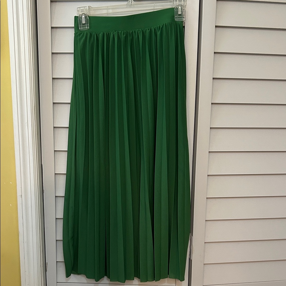 Chic Green Maxi Skirt